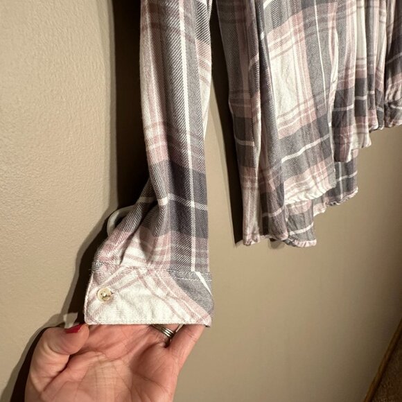 Women's L Thread & Supply Kandice Soft Classic Plaid Pink Gray Button Down - Picture 4 of 7